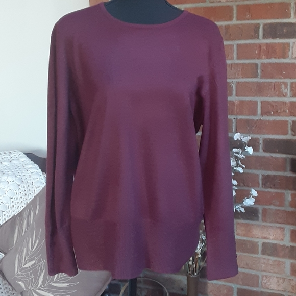 JH Collection long sleeve sweater - Picture 1 of 5